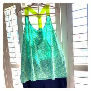 Aqua/green activewear tank 26/28